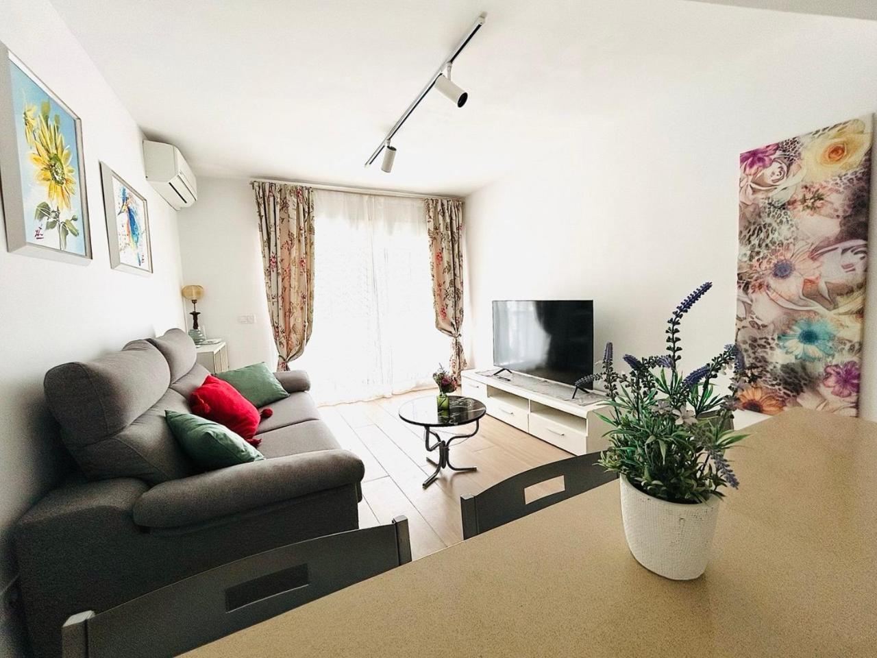 Apartment Iris 5 Minutos De La Playa, Centro De Ciudad Calpe Bagian luar foto